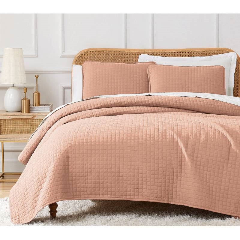 King/Cal King Lightweight Blush Ultra Soft 3-Piece Microfiber Quilt Set-1