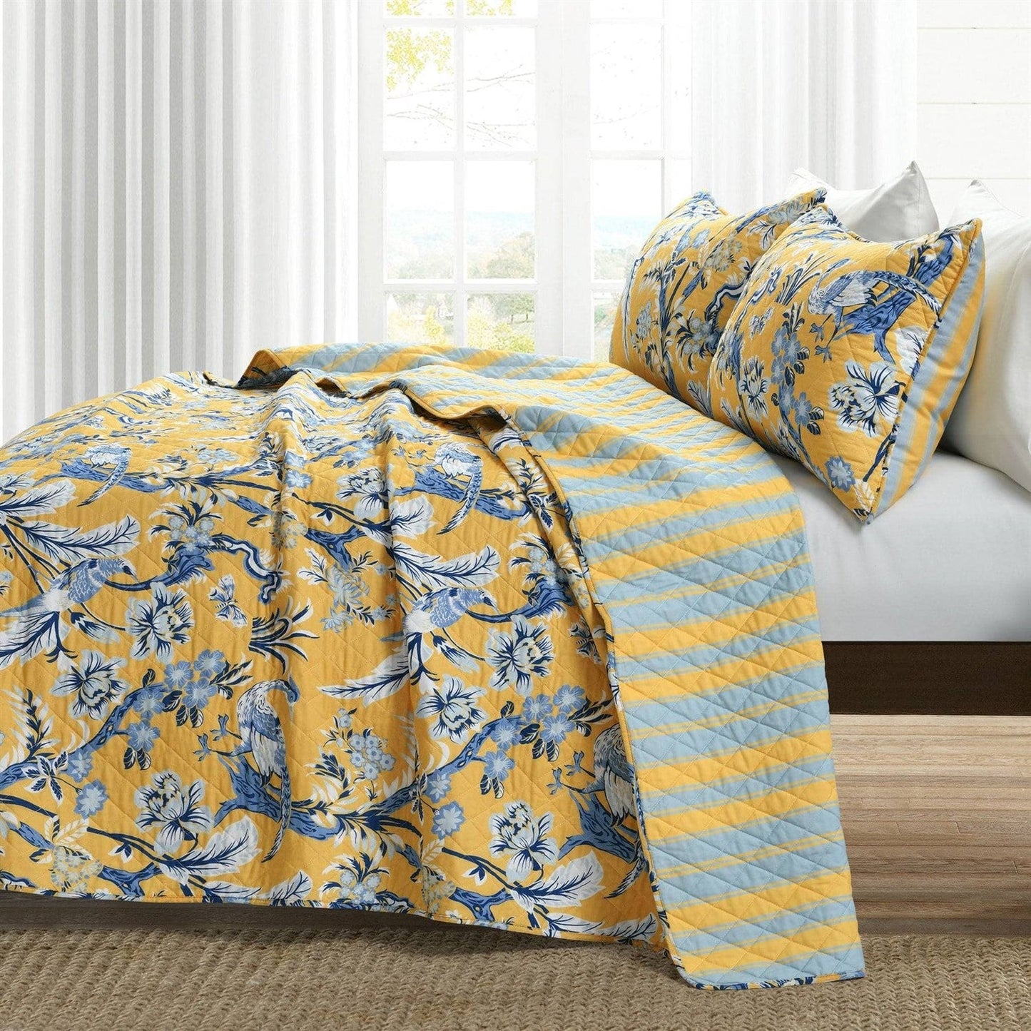 Full/Queen Yellow Blue Peacocks Floral Lightweight Polyester 3-Piece Quilt Set-1