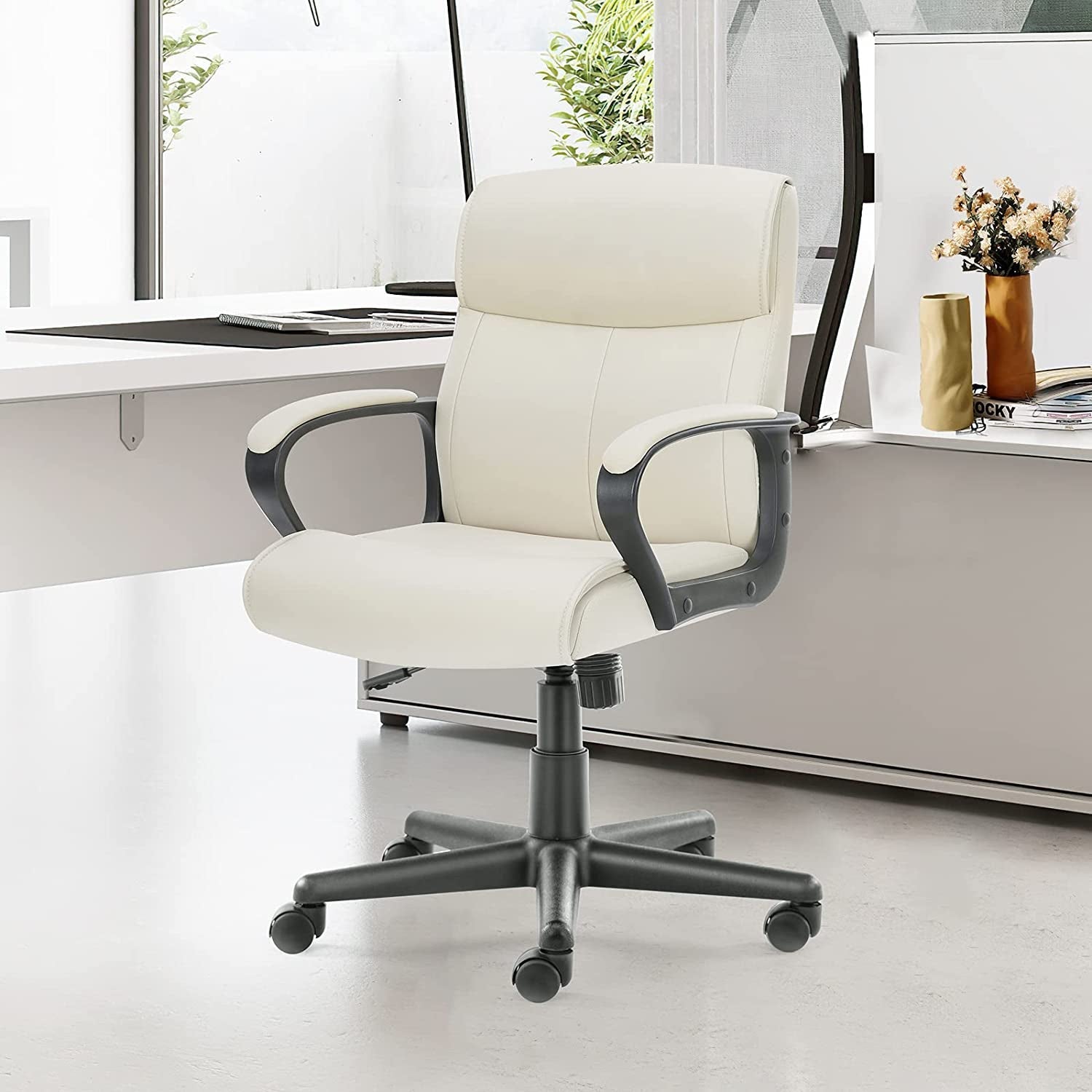 Ergonomic PU Leather Swivel Office Chair-0